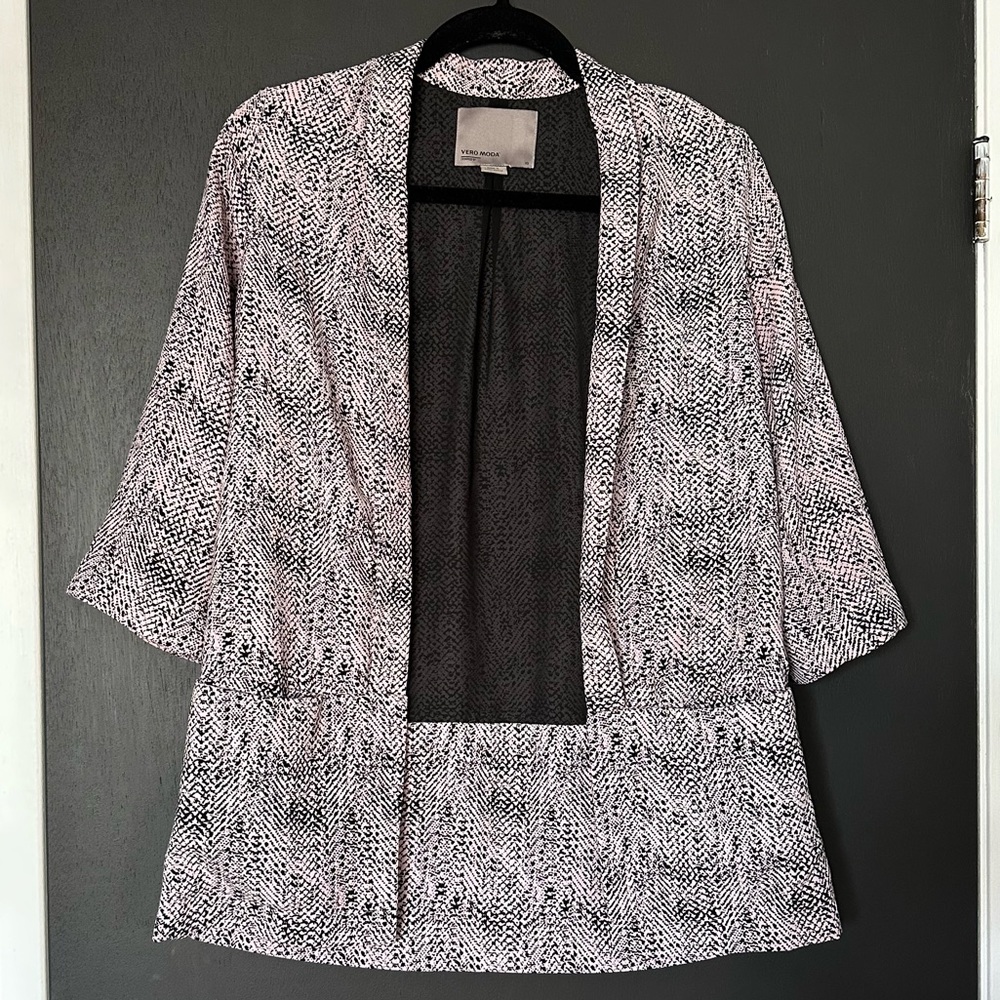 Vero Moda 3/4 Sleeve Snake Blazer - Size XS.